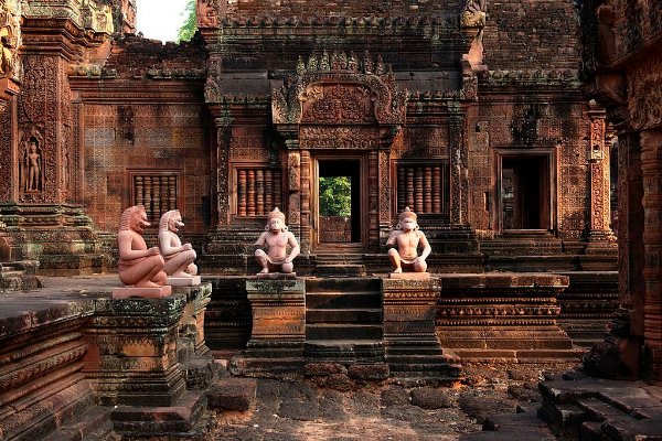 Day 15: Siem Reap - Kbal Spean - Banteay Srei 