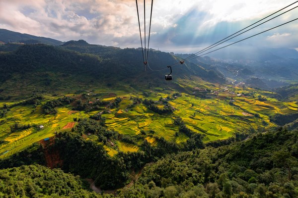 Day 02: Hanoi - Sapa - Fansipan by carble car