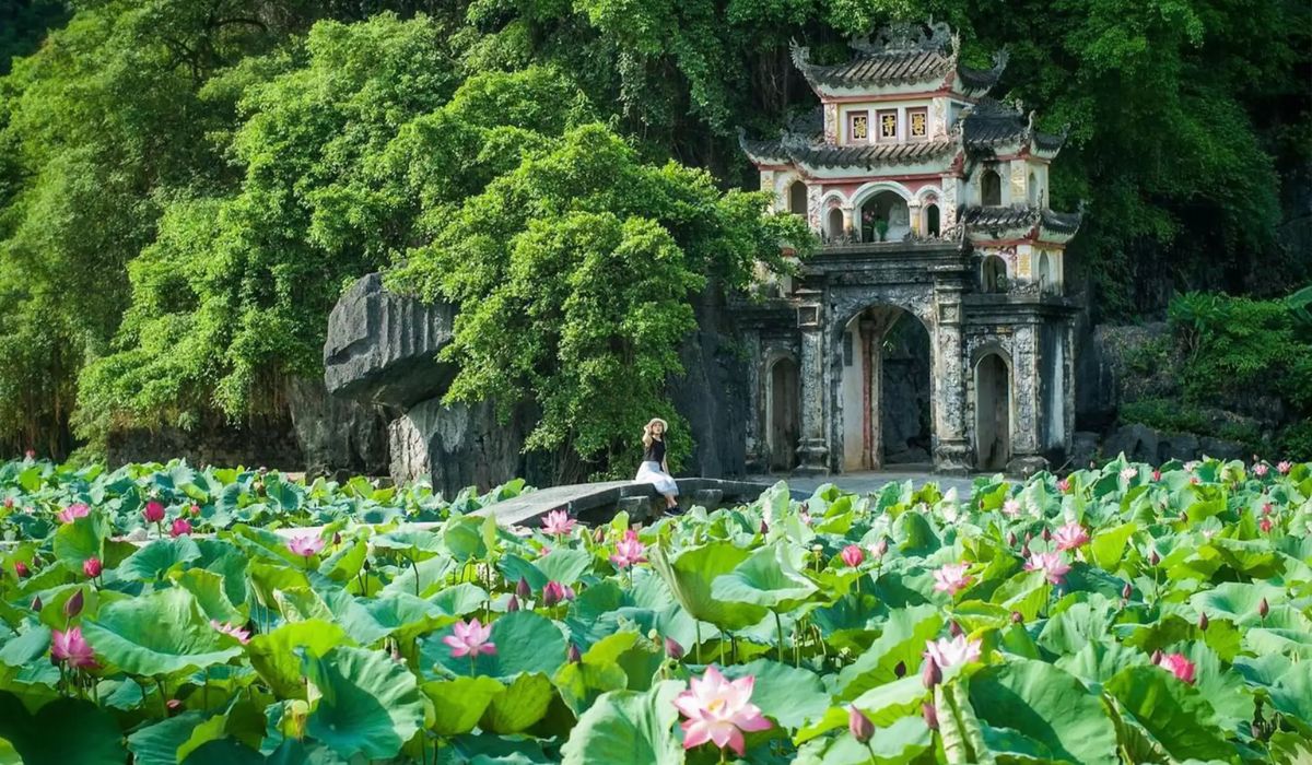 Bich Dong Pagoda