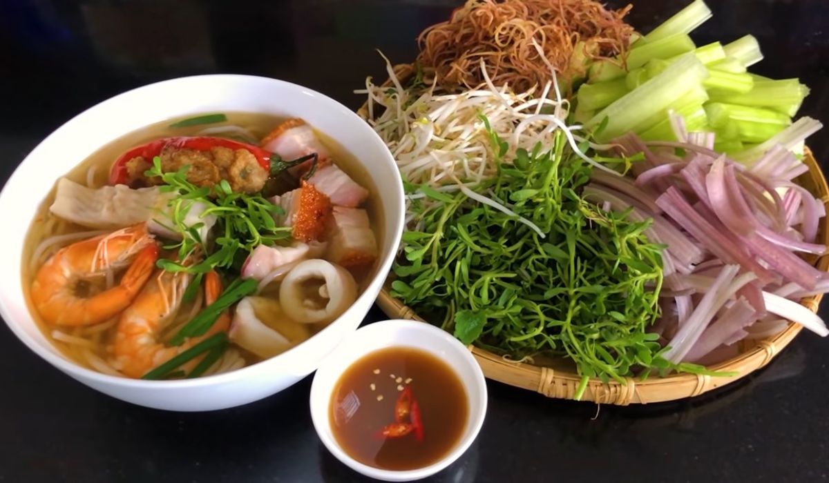 Fermented Fish Noodle Soup (Bún Mắm)