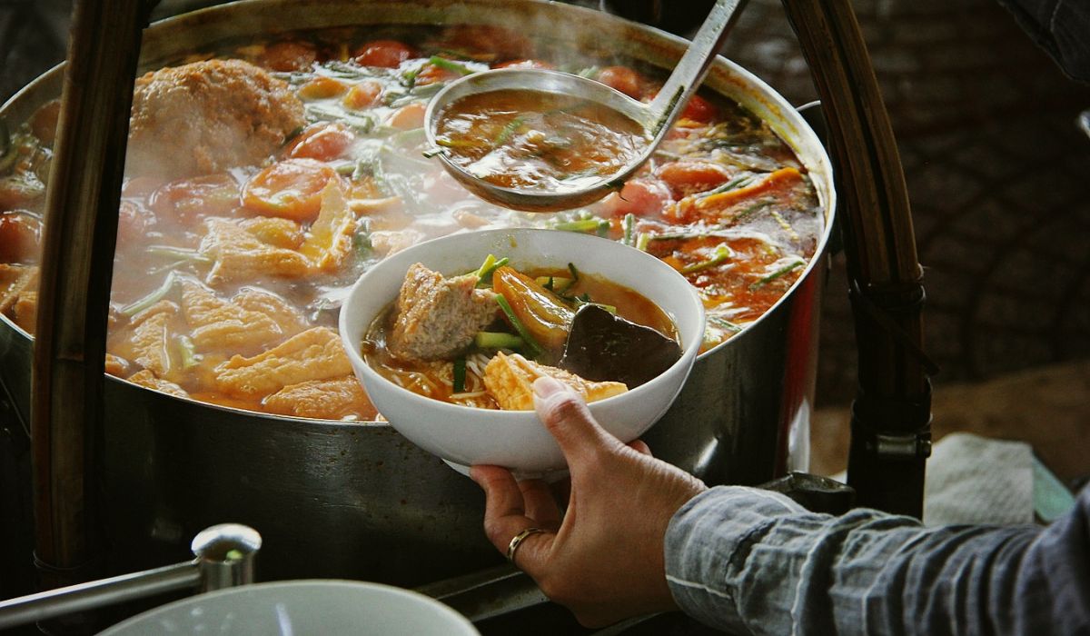 Tomato and Crab Noodle Soup