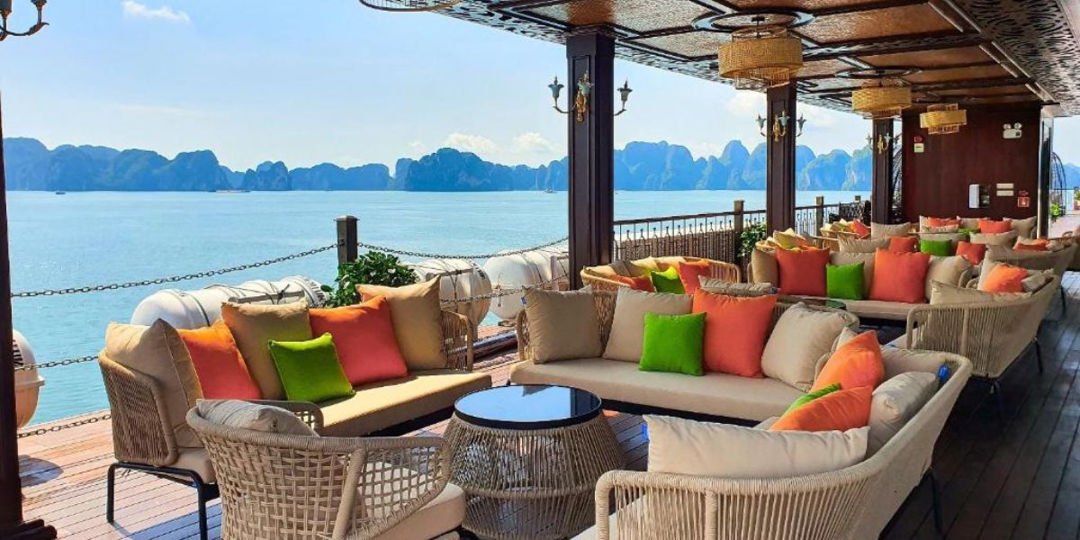 Halong Travel Guide