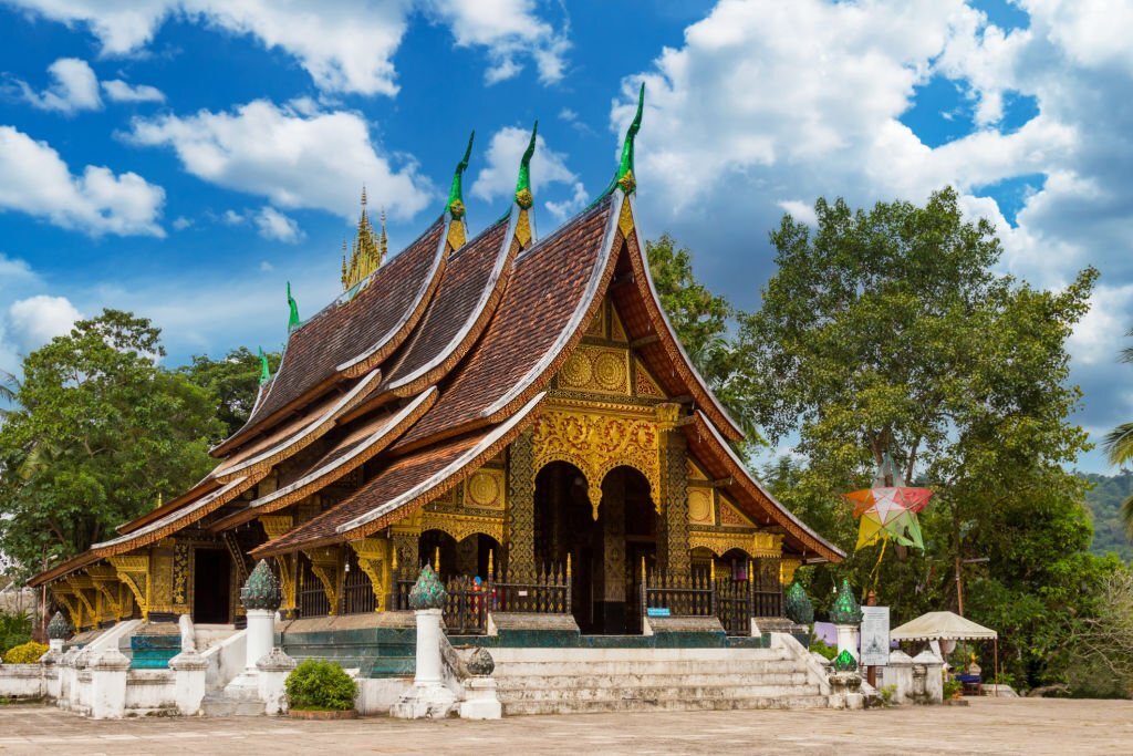 tips for short day trip in laos Wat Xieng Thong